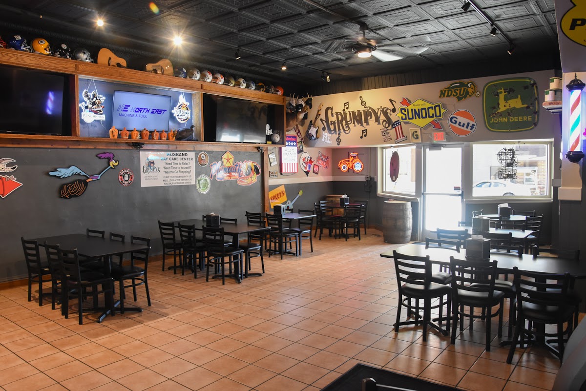 Grumpy's Bar & Event Center